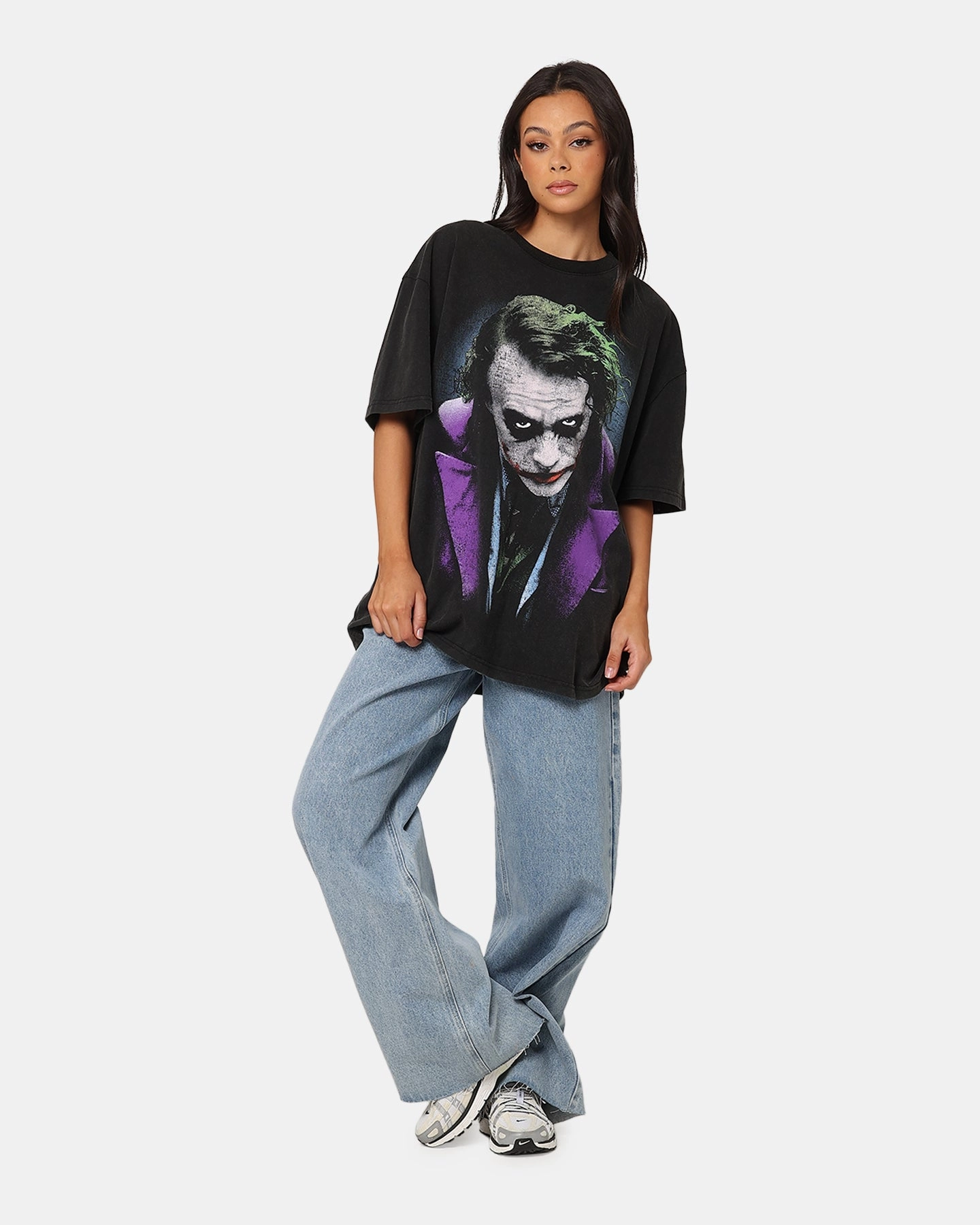 American Thrift X DC Batman The Joker Magic Trick Heavy T-Shirt Vintage Black