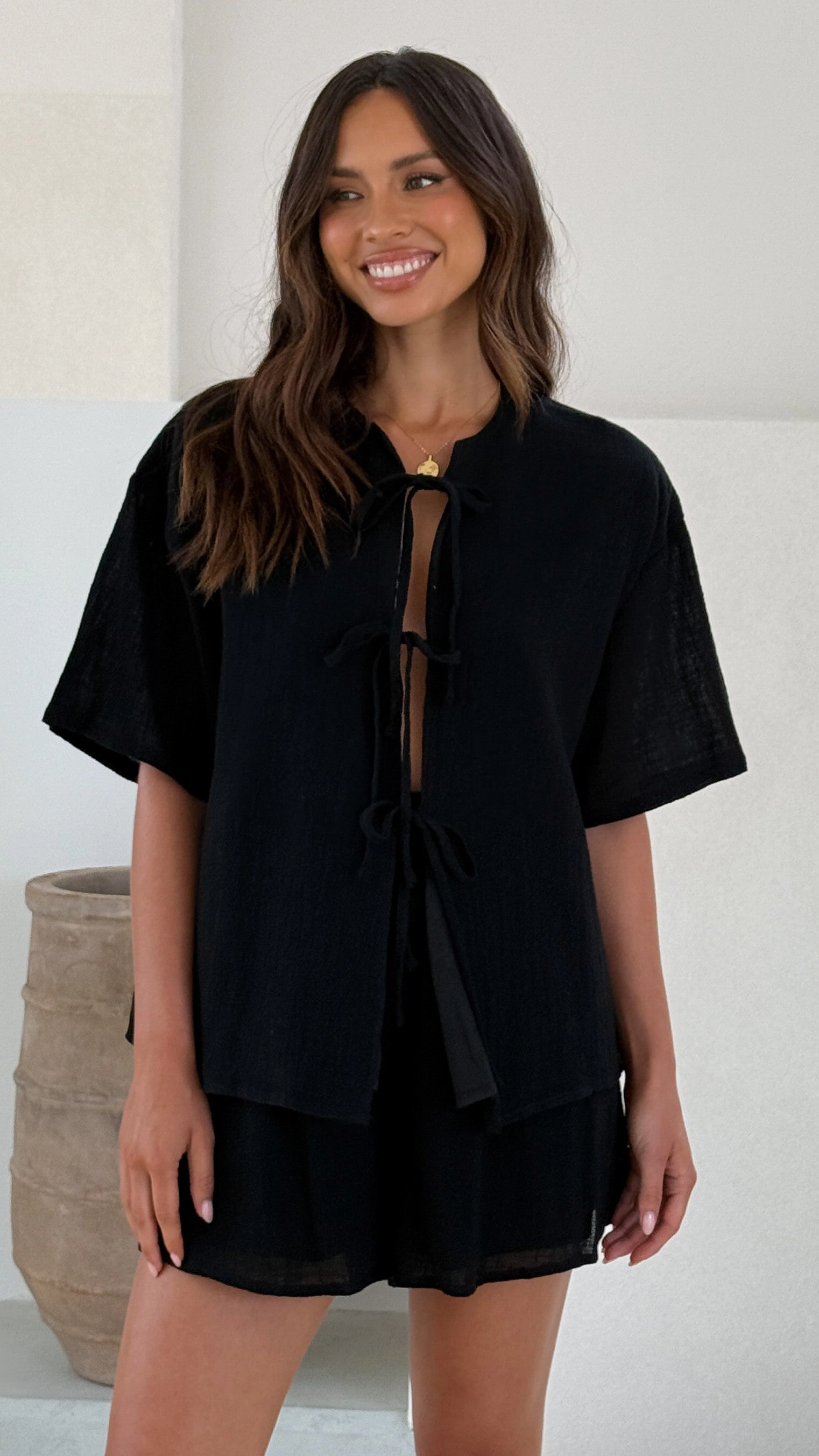 Arana Shorts - Black