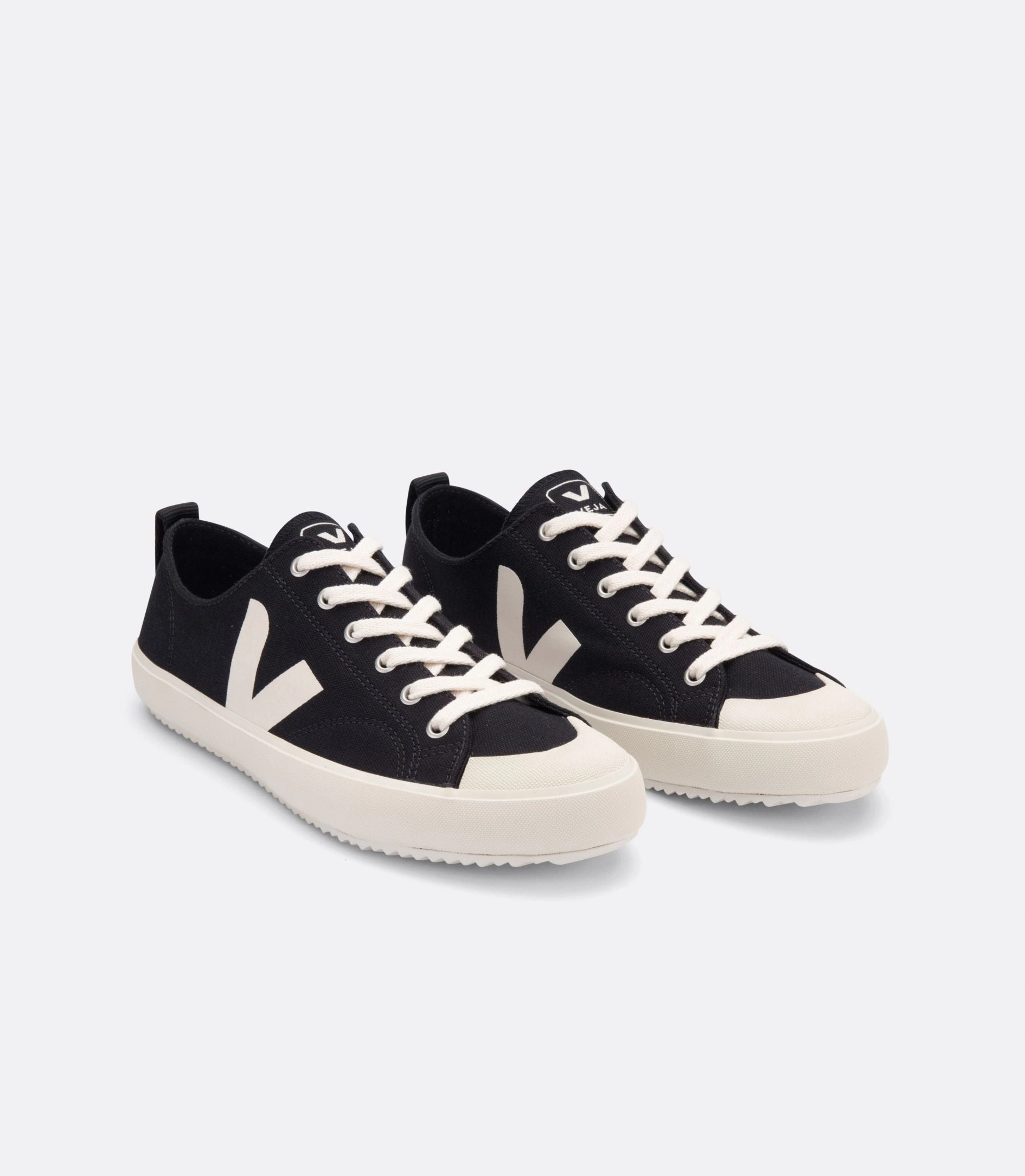 Men's Nova Canvas Black_pierre