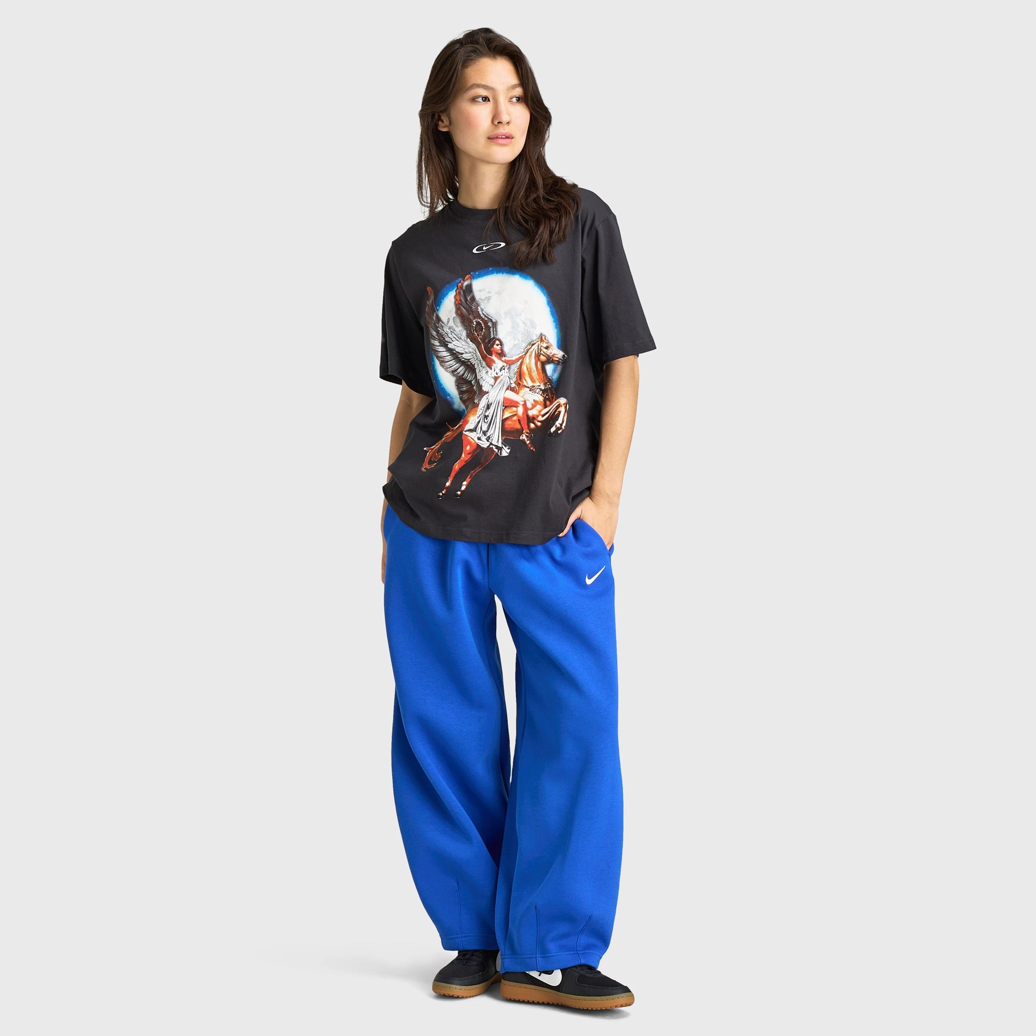 Nike Sportswear Women's Phoenix Fleece Mid-Rise Oversized Tapered Pants Game Royal / Sail