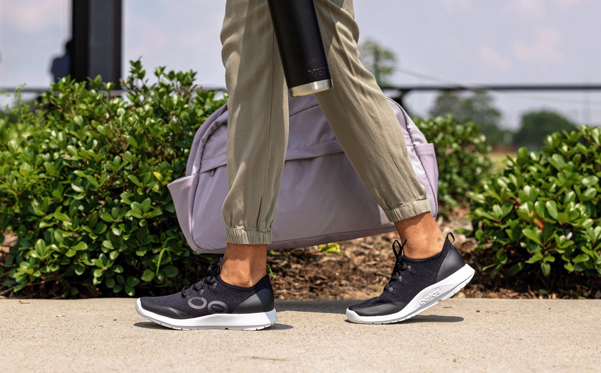 Women's OOmg Sport LS Low Shoe - White Black