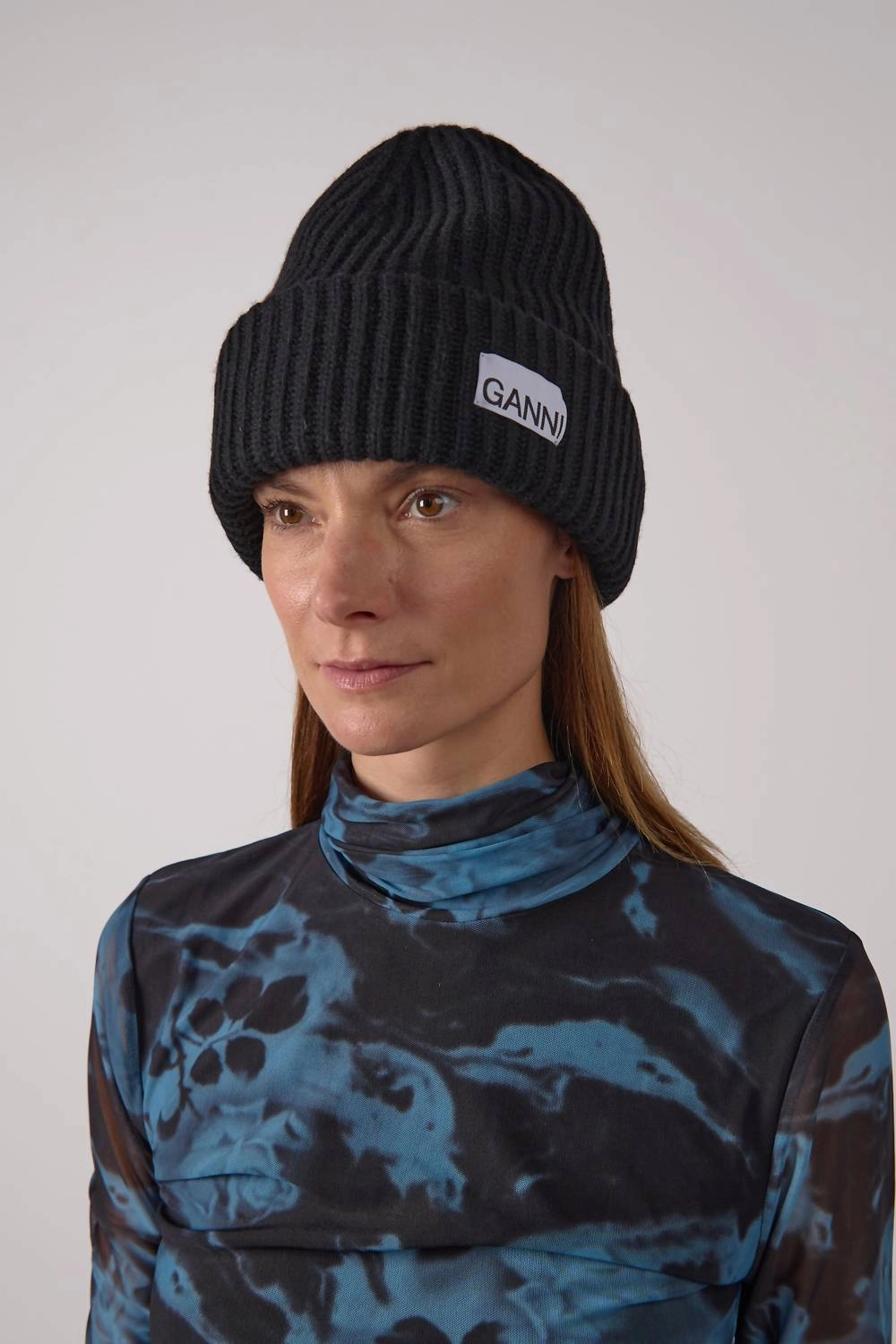 Women's Structured Rib Beanie In Black